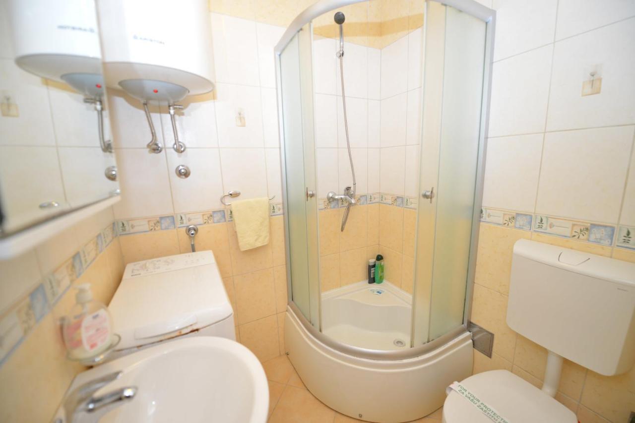 Popovic 2 Apartment *